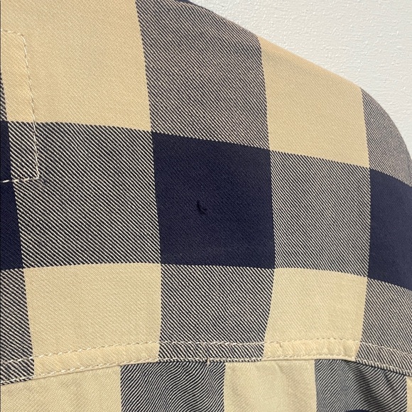 Levi's Men's Navy and Beige Plaid Button Up Shirt long sleeve size M - Picture 7 of 11